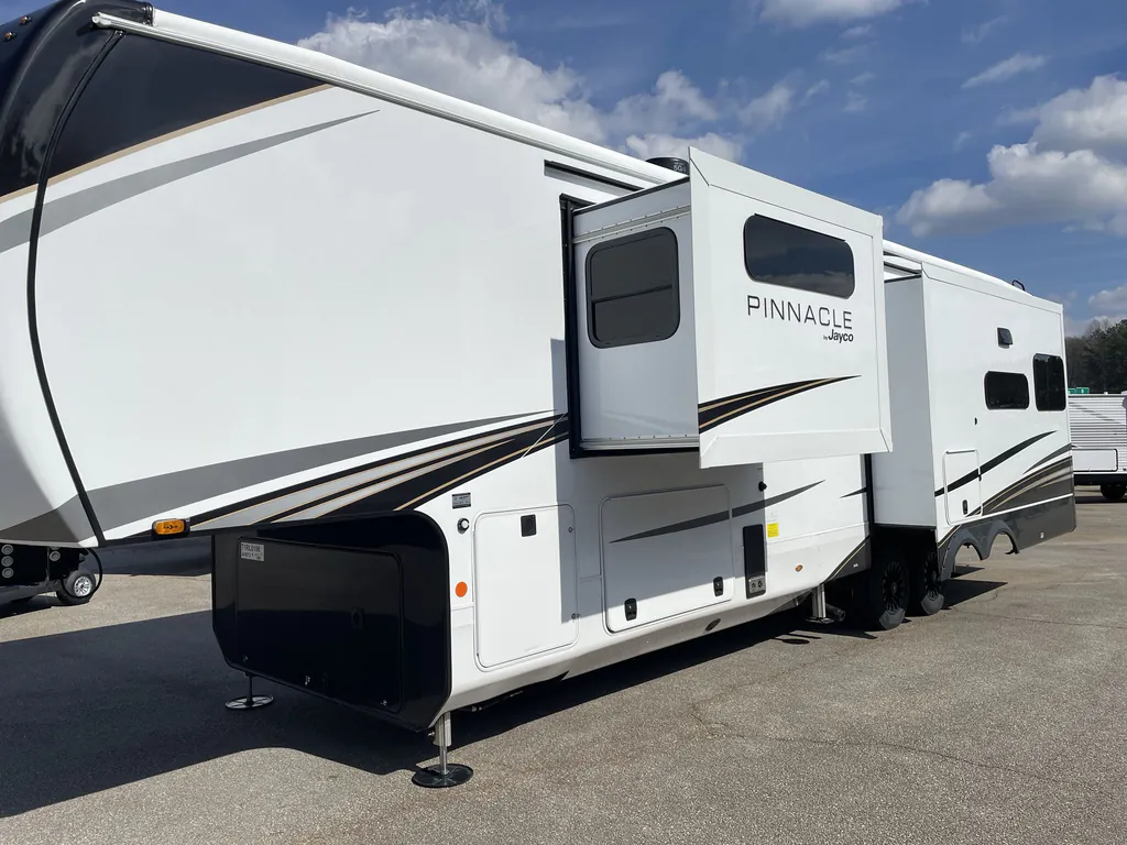2026 Jayco Pinnacle 36FBTS, Photos photo 6