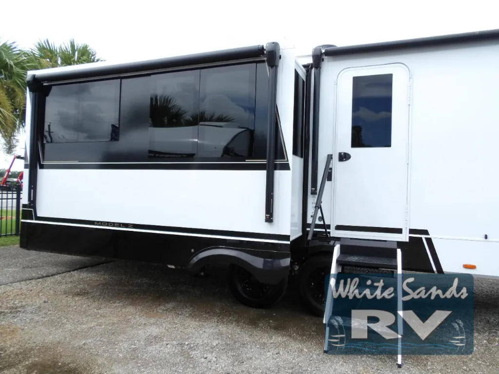 2026 Brinkley Model Z AIR 310, Photos photo 34