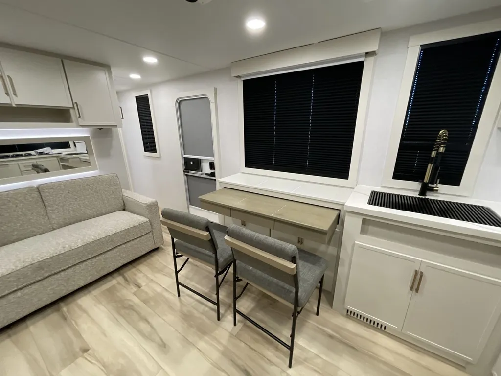 2025 Brinkley MODEL I 275, Photos photo 39