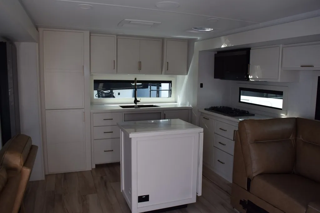 2026 Brinkley Model I 280, Photos photo 6