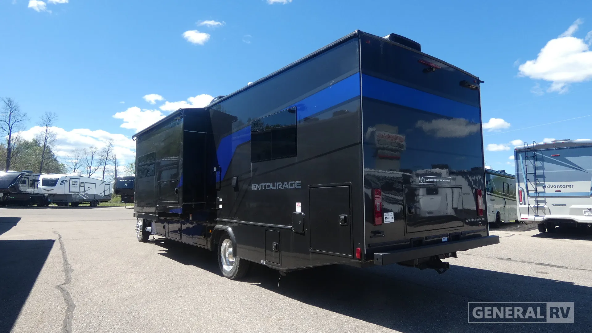 2026 Coachmen Entourage 320LV - Photo 4