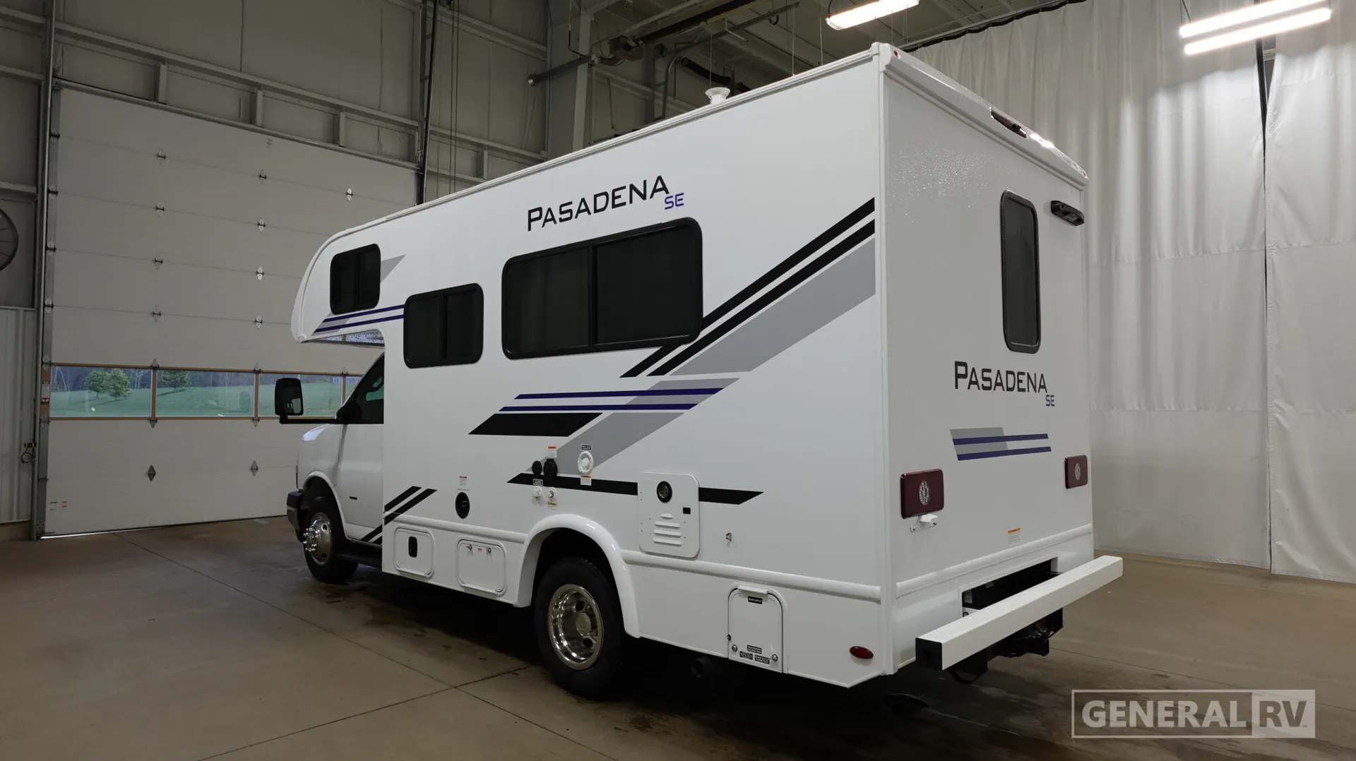 2026 Thor Motor Coach Pasadena SE SX19 Chevy - Photo 4
