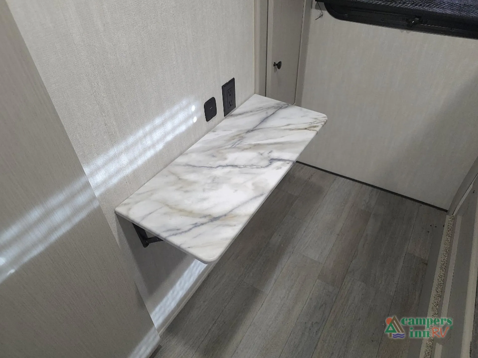 2025 Coachmen Apex 300BHS - Photo 4
