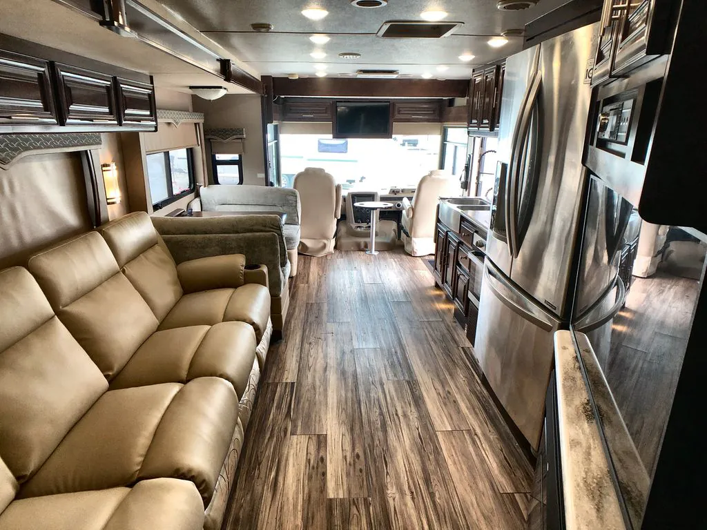 2019 Forest River Georgetown 7 Series 36D7 - Photo 4