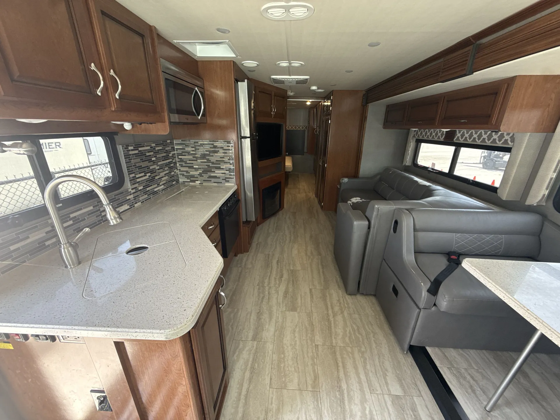 2018 Fleetwood Storm 32A — living area main