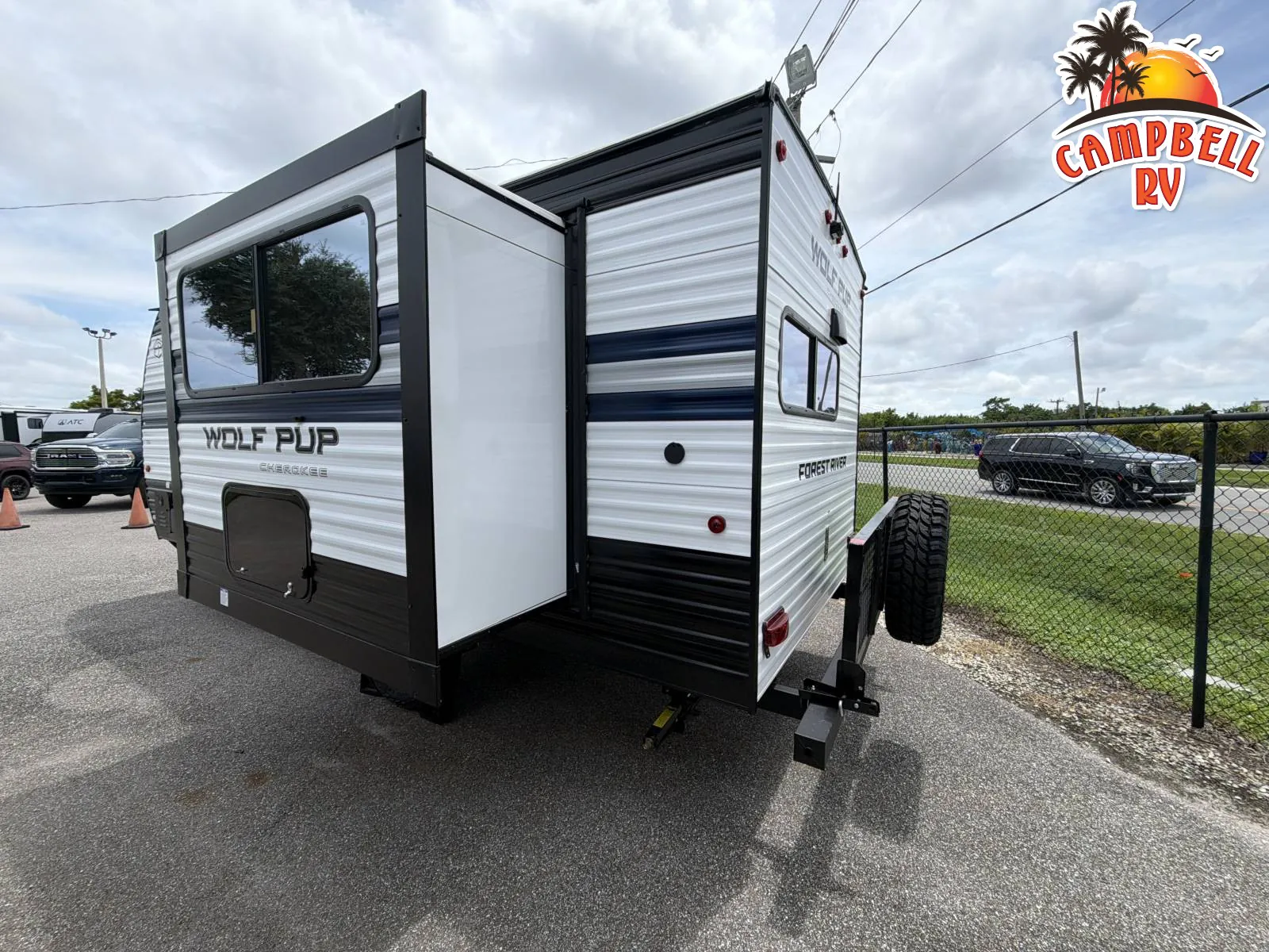 2027 Forest River Cherokee Wolf Pup 17SC — Photo 6