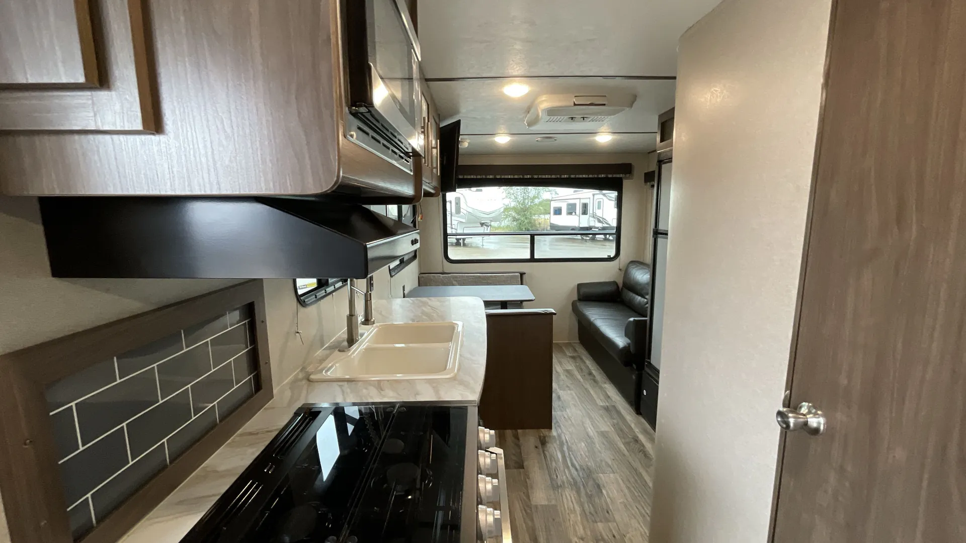 2020 Keystone Hideout LHS 20LHSWE — living area main