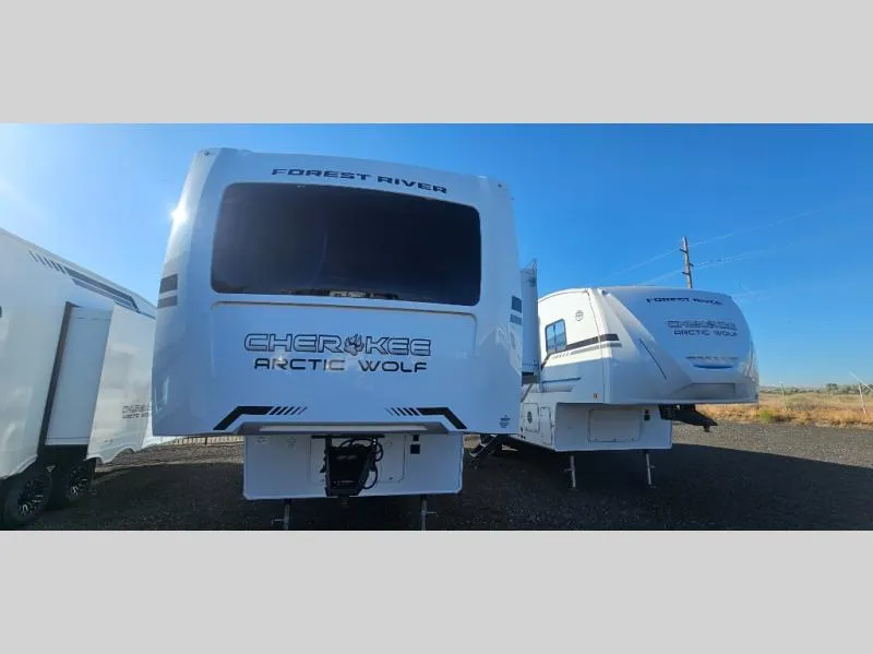 2026 Forest River Cherokee Arctic Wolf 3250SUITE - Photo 3