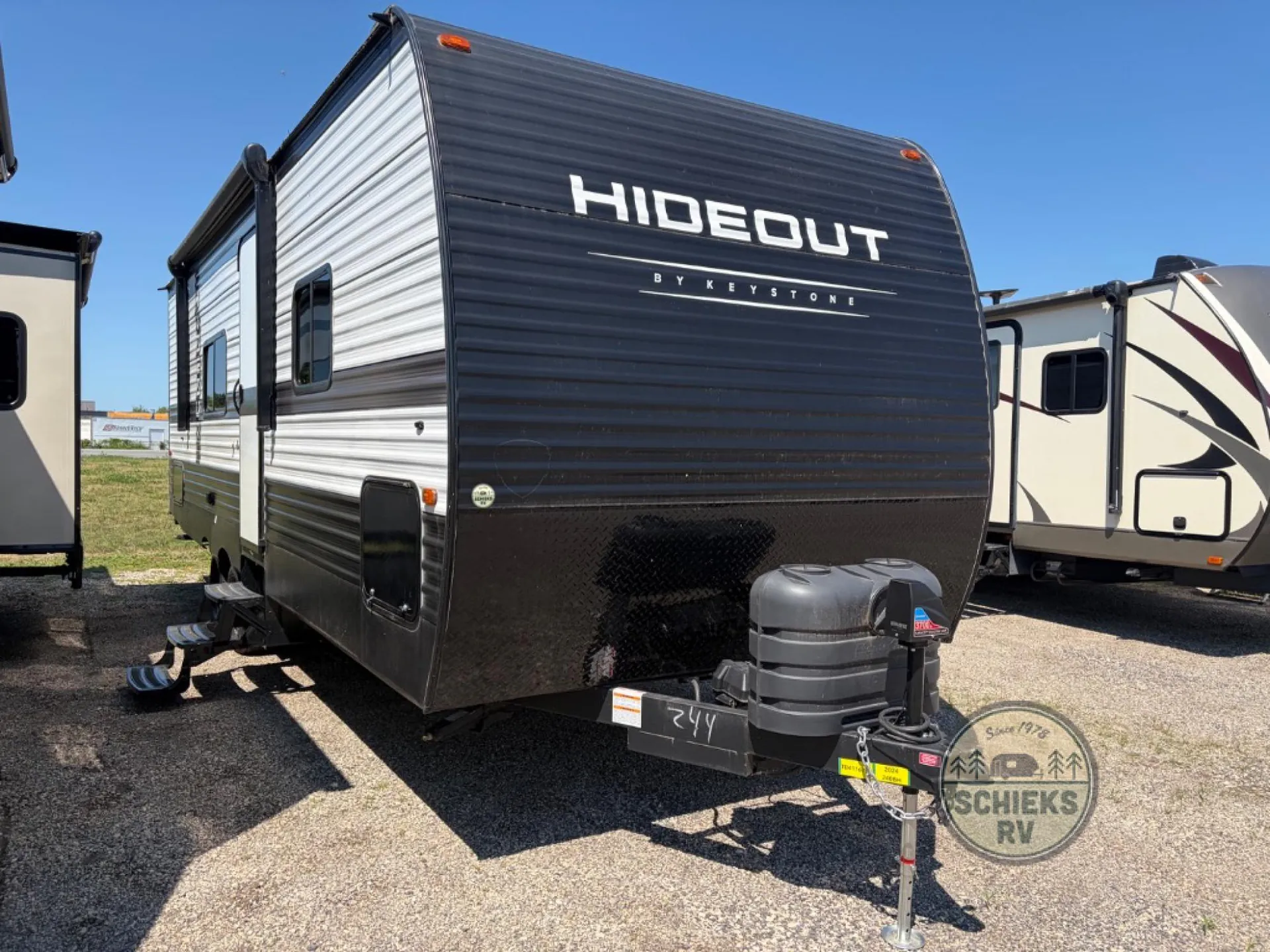 2024 Keystone Hideout Sport 240BH - Photo 2