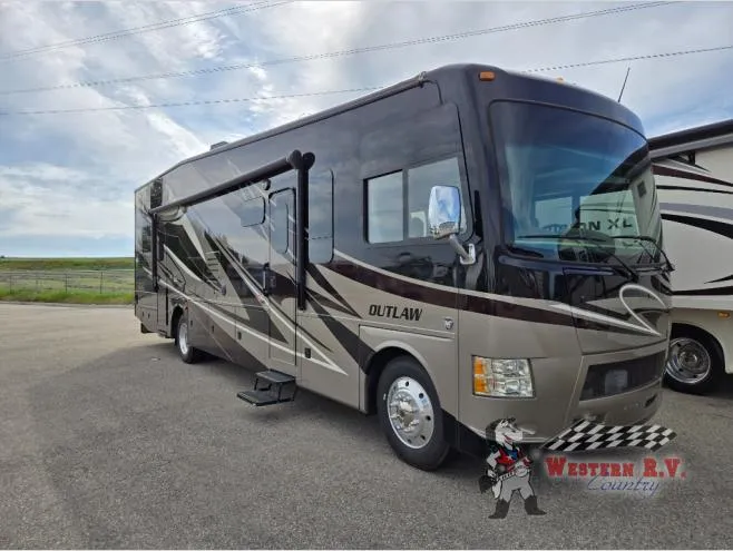 2014 Thor Motor Coach Outlaw 37LS - Main photo