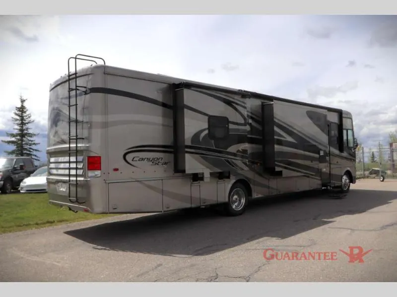 2014 Newmar Canyon Star 3953 - Photo 4