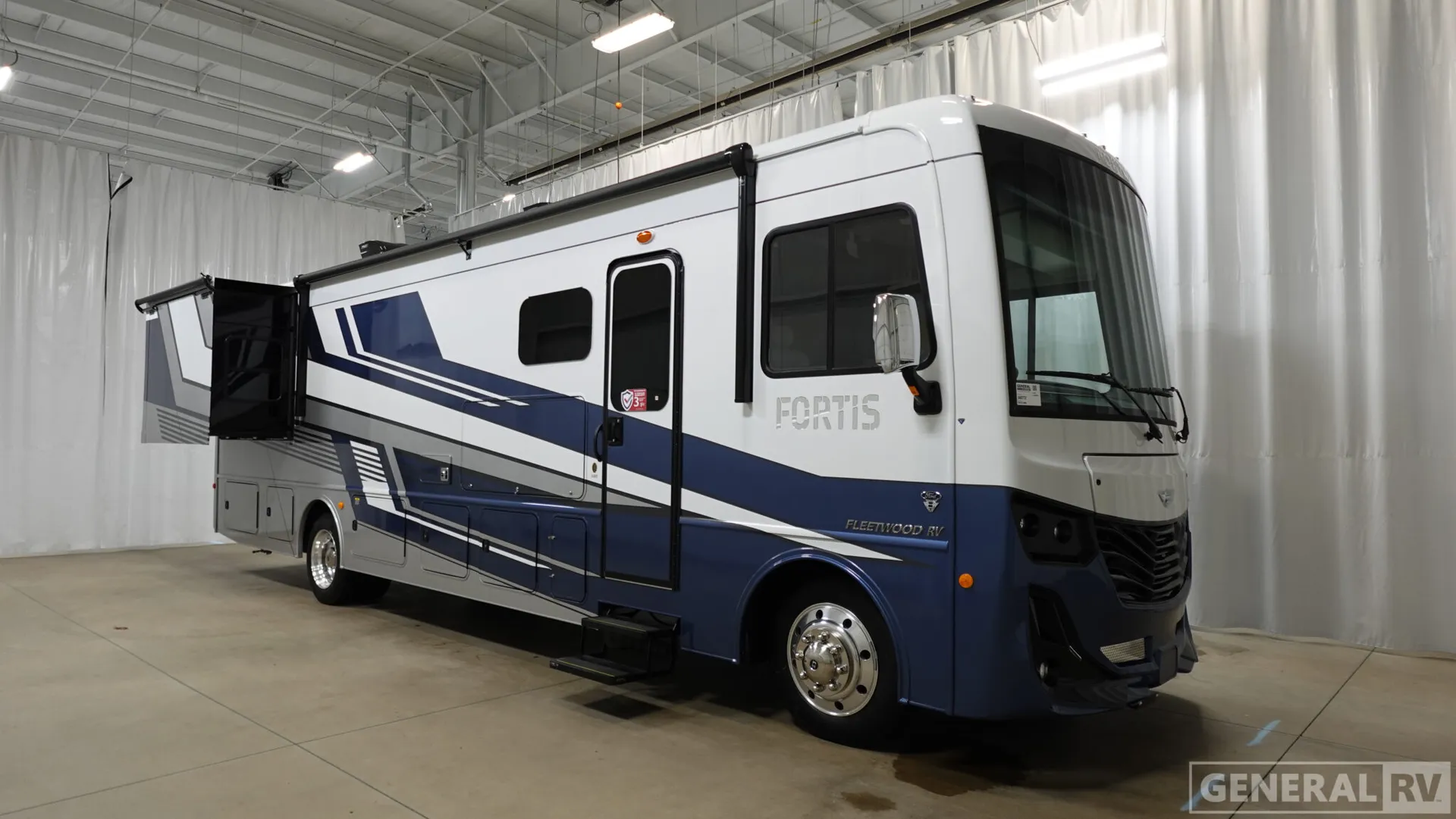 2026 Fleetwood Fortis 34MB - Photo 2
