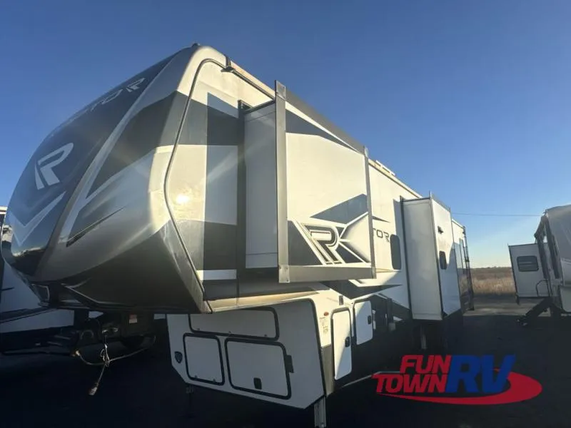 2023 Keystone Raptor 415 - Photo 3
