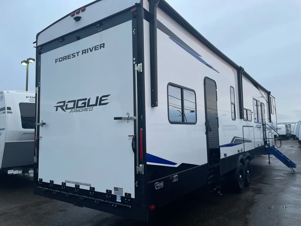 2026 Forest River Vengeance Rogue Armored 4015, Photos photo 3