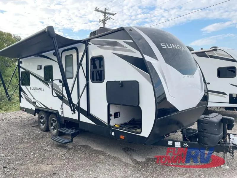 2023 Heartland Sundance Ultra-Lite Travel Trailers 21HB - Photo 2
