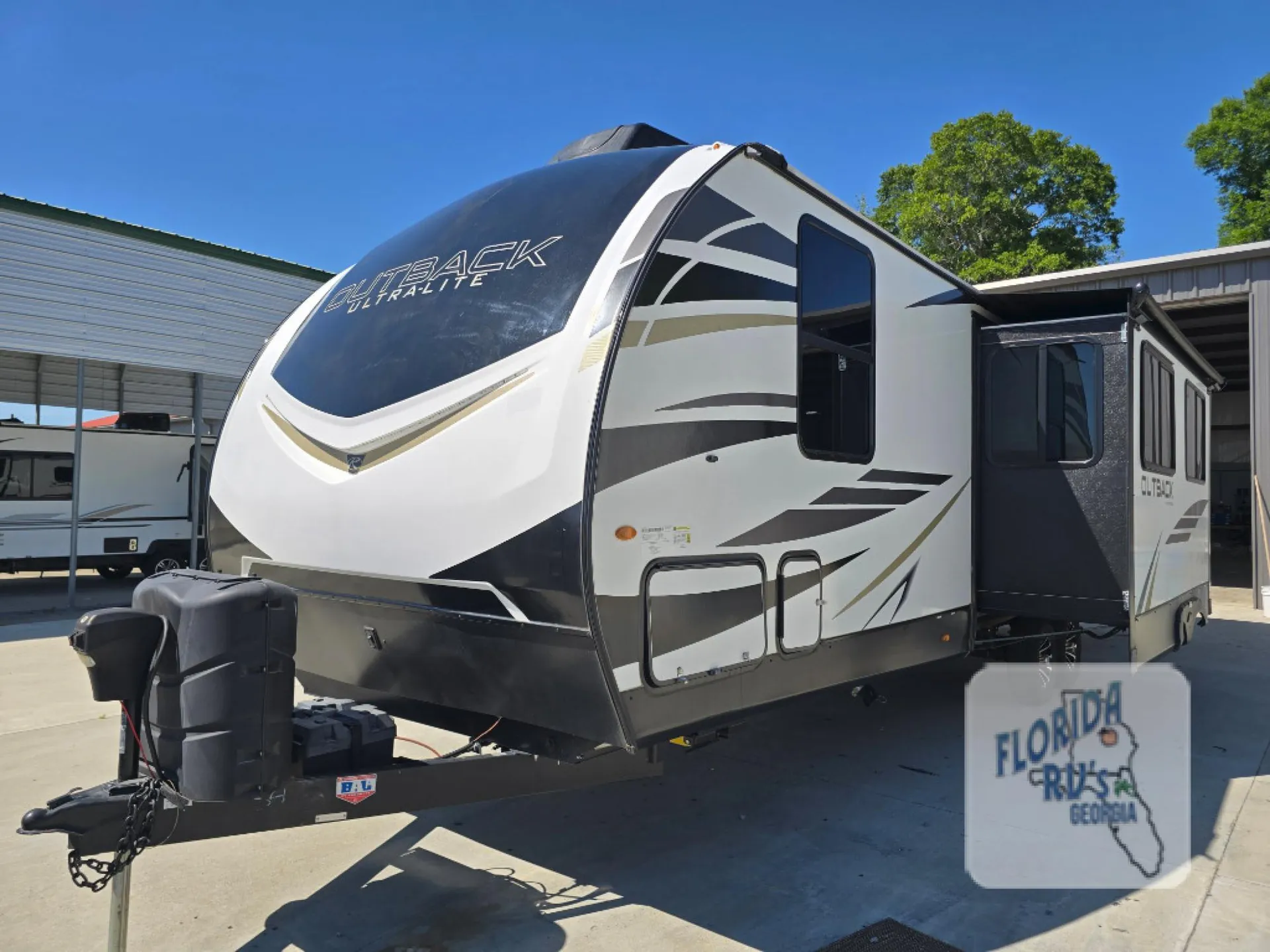 2023 Keystone Outback Ultra-Lite 302UBH - Photo 3