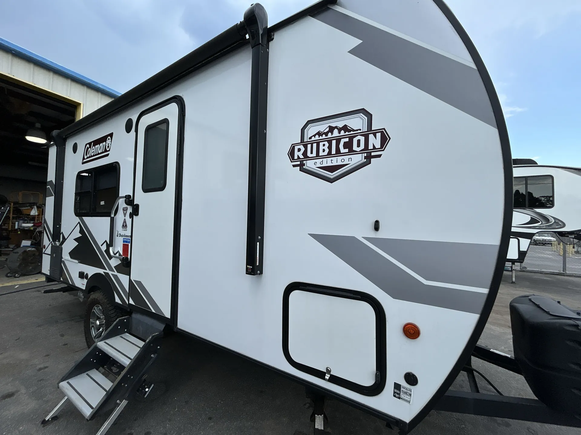 2023 Dutchmen Coleman Rubicon 1748RB - Photo 2