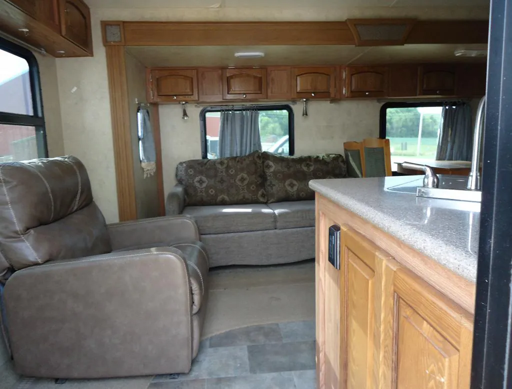 2014 Forest River Flagstaff Super Lite 26RLWS — Photo 6