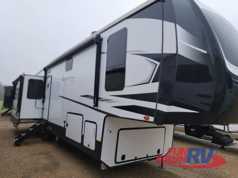 2023 Forest River Cardinal Luxury 380RLX - Photo 2