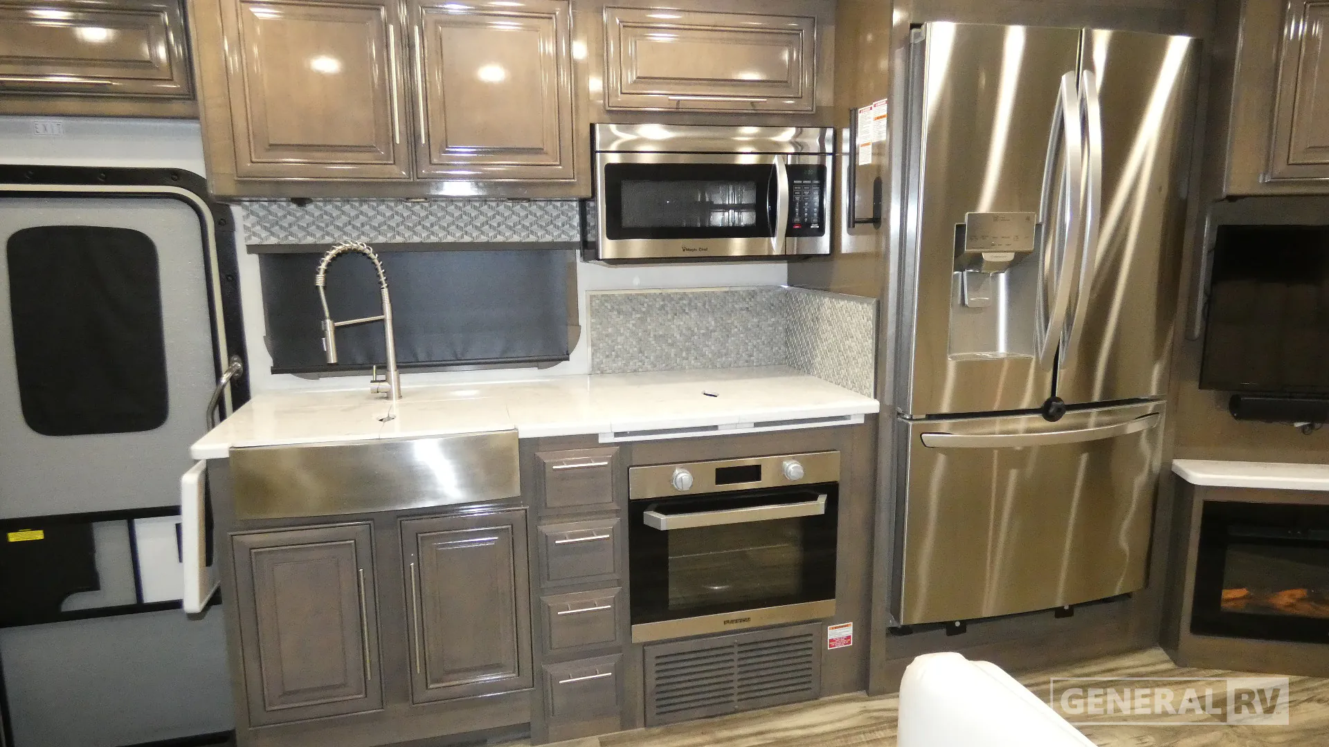 2021 Forest River Georgetown 7 Series GT7 36D7 — Photo 6