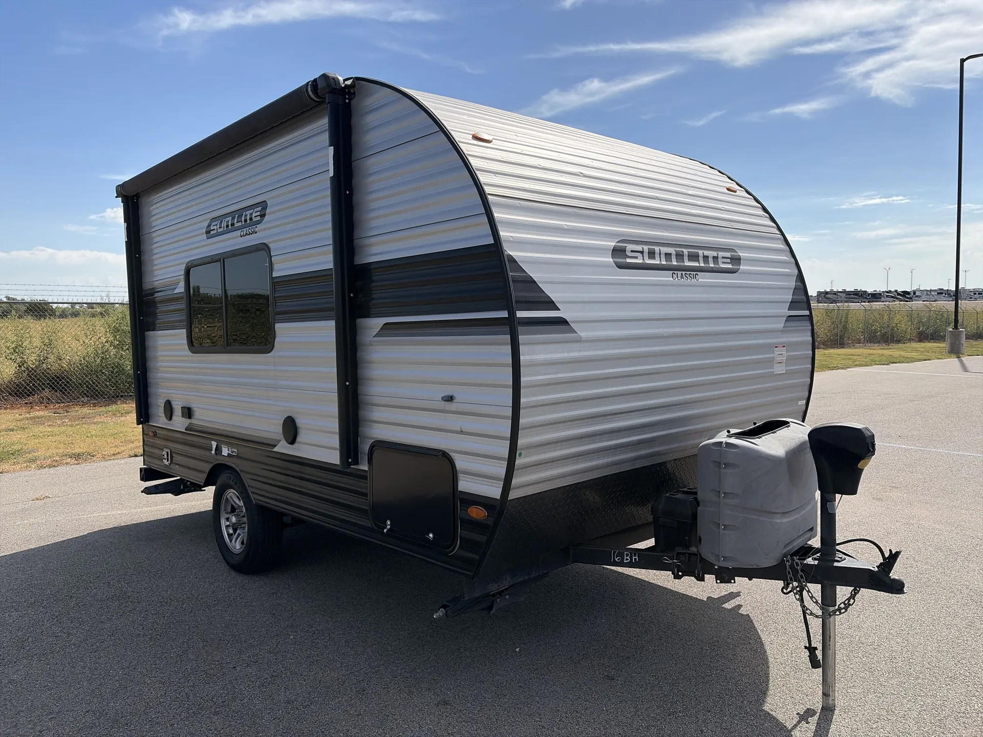 2020 Sunset Park RV Sun Lite 16BH - Photo 2