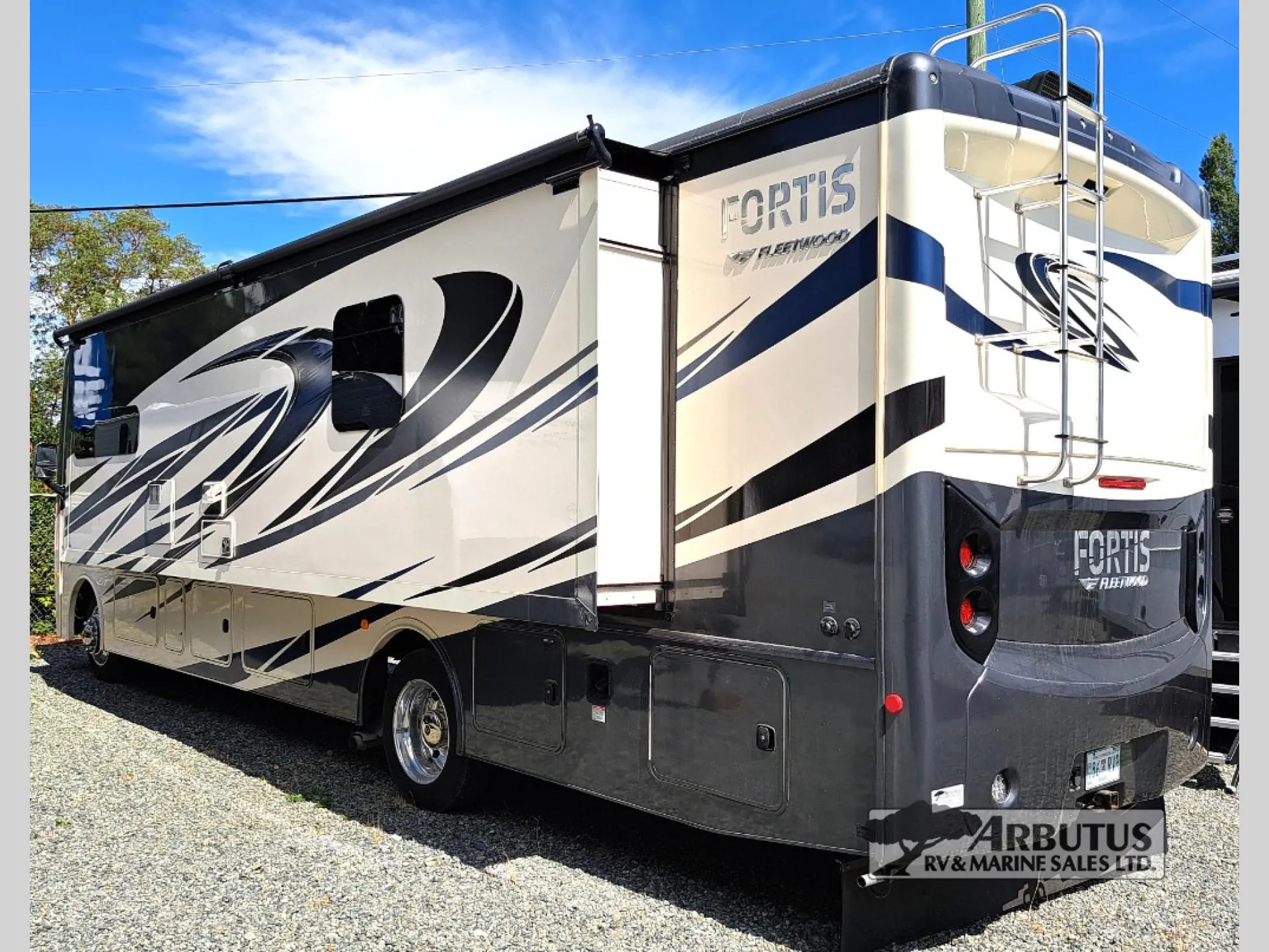 2021 Fleetwood Fortis 33HB - Photo 4