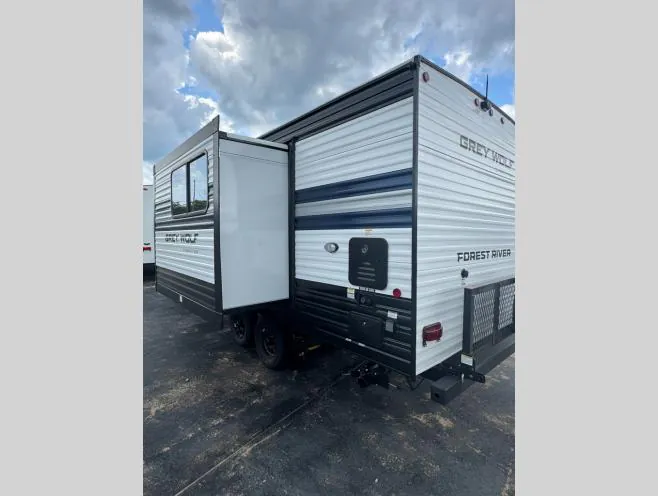 2027 Forest River Cherokee Grey Wolf 21AB — Photo 6