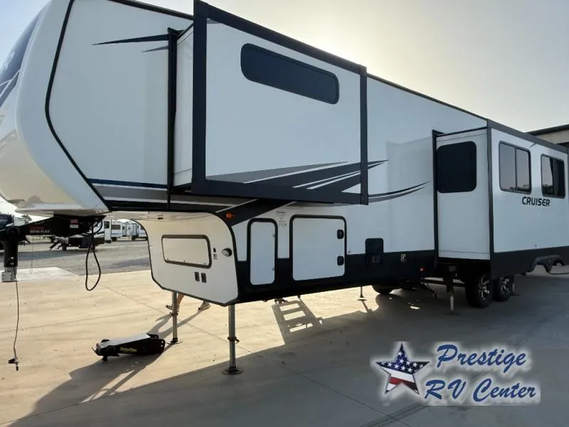 2024 CrossRoads RV Cruiser Aire 36BL - Photo 4