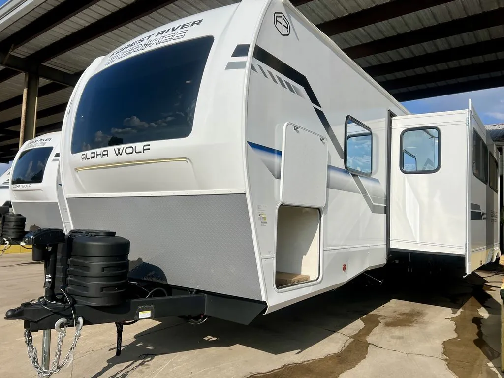 2026 Forest River Cherokee Alpha Wolf 29TB, Photos photo 2