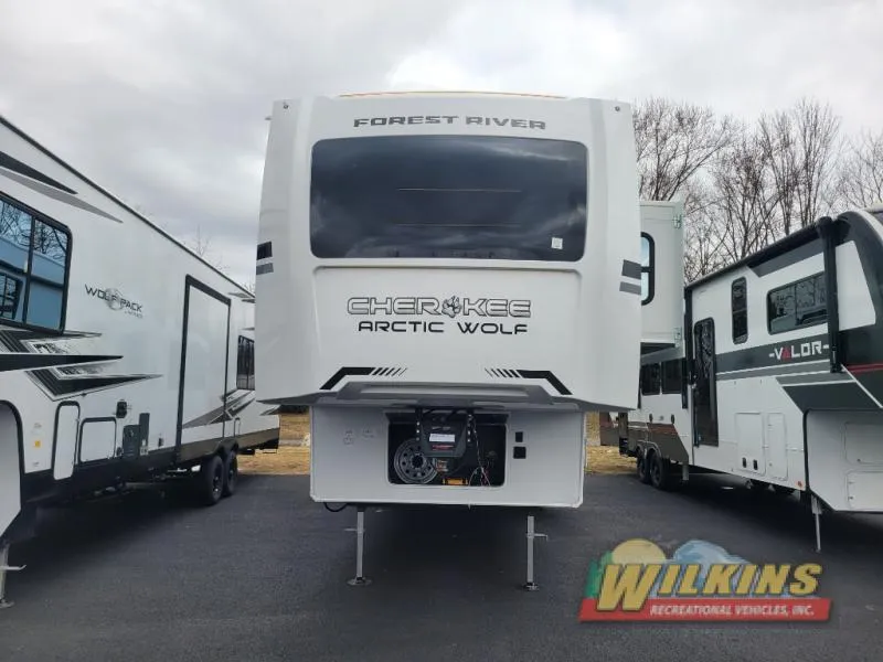 2026 Forest River Cherokee Arctic Wolf 3650SUITE - Photo 3