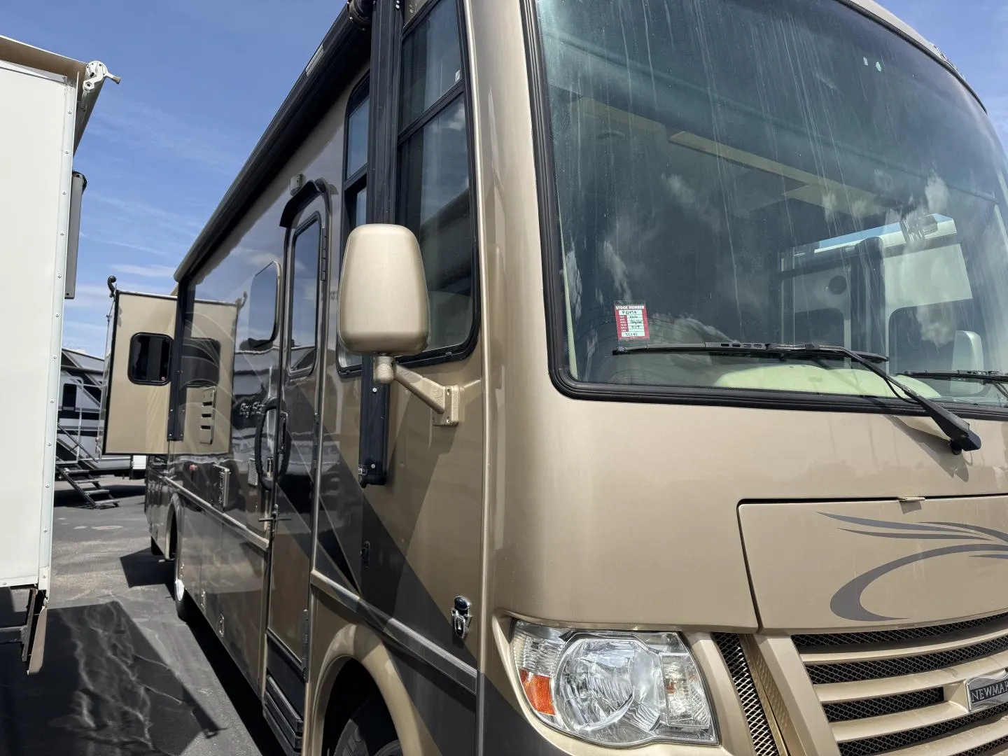 2016 Newmar Bay Star 3124 - Photo 2
