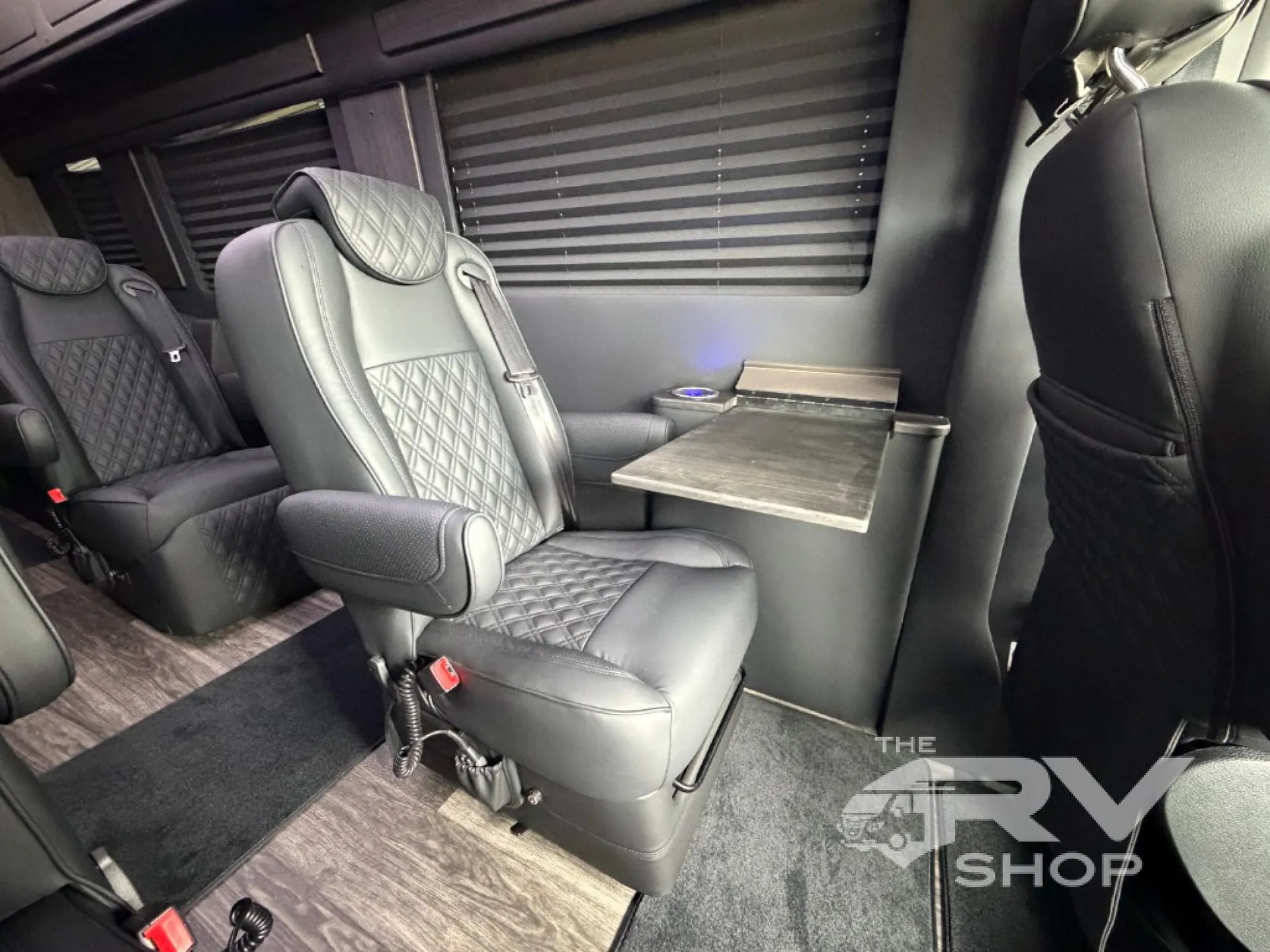 2027 OGV Luxury Coach V-Cruise 10OB - Photo 3