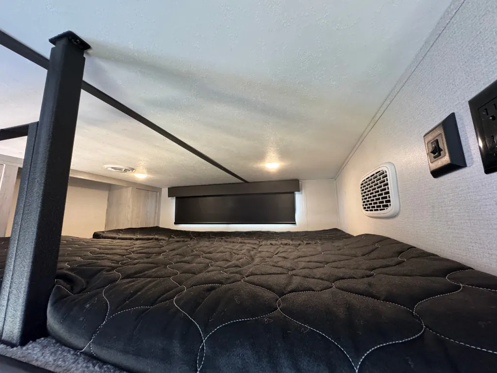2022 Keystone Montana High Country 385BR, Photos photo 32