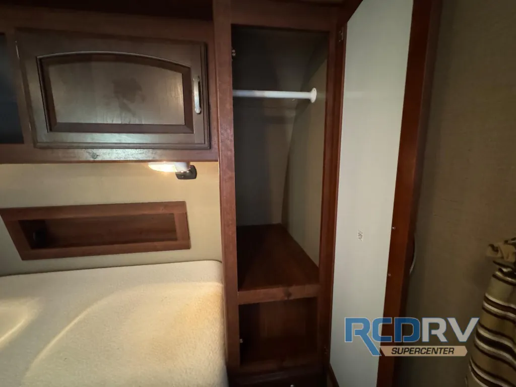 2015 Keystone Outback 298RE, Photos photo 29