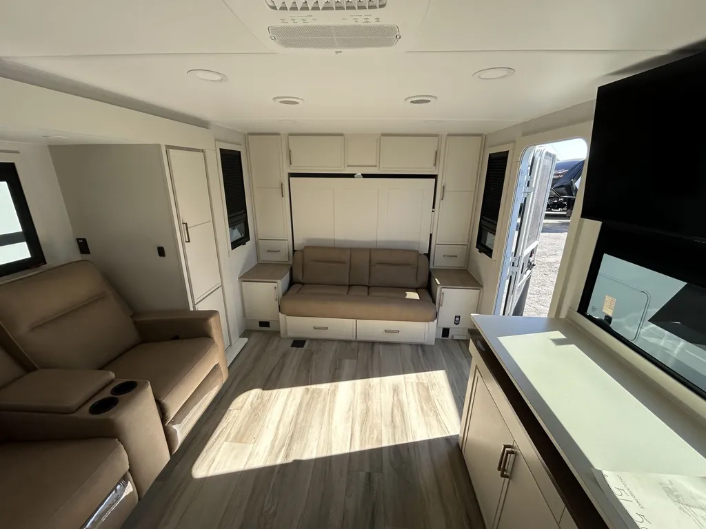 2026 Brinkley MODEL I 20X, Photos photo 5