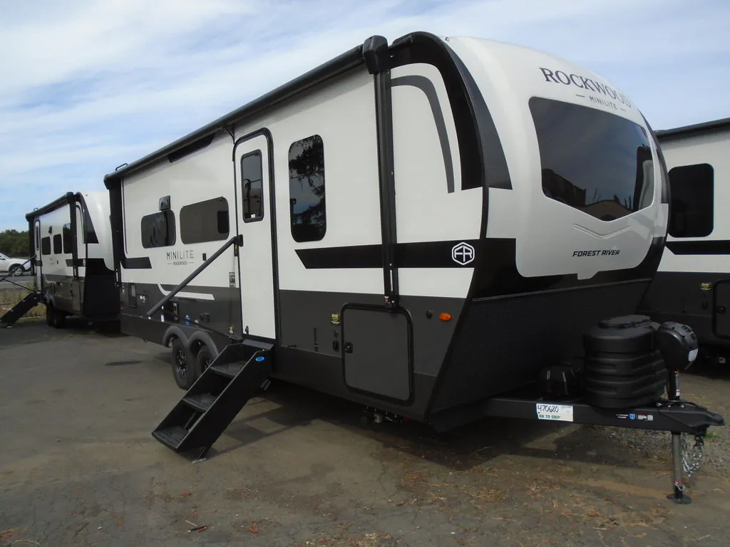 2027 Forest River Rockwood Mini Lite 2524FBT - Photo 3