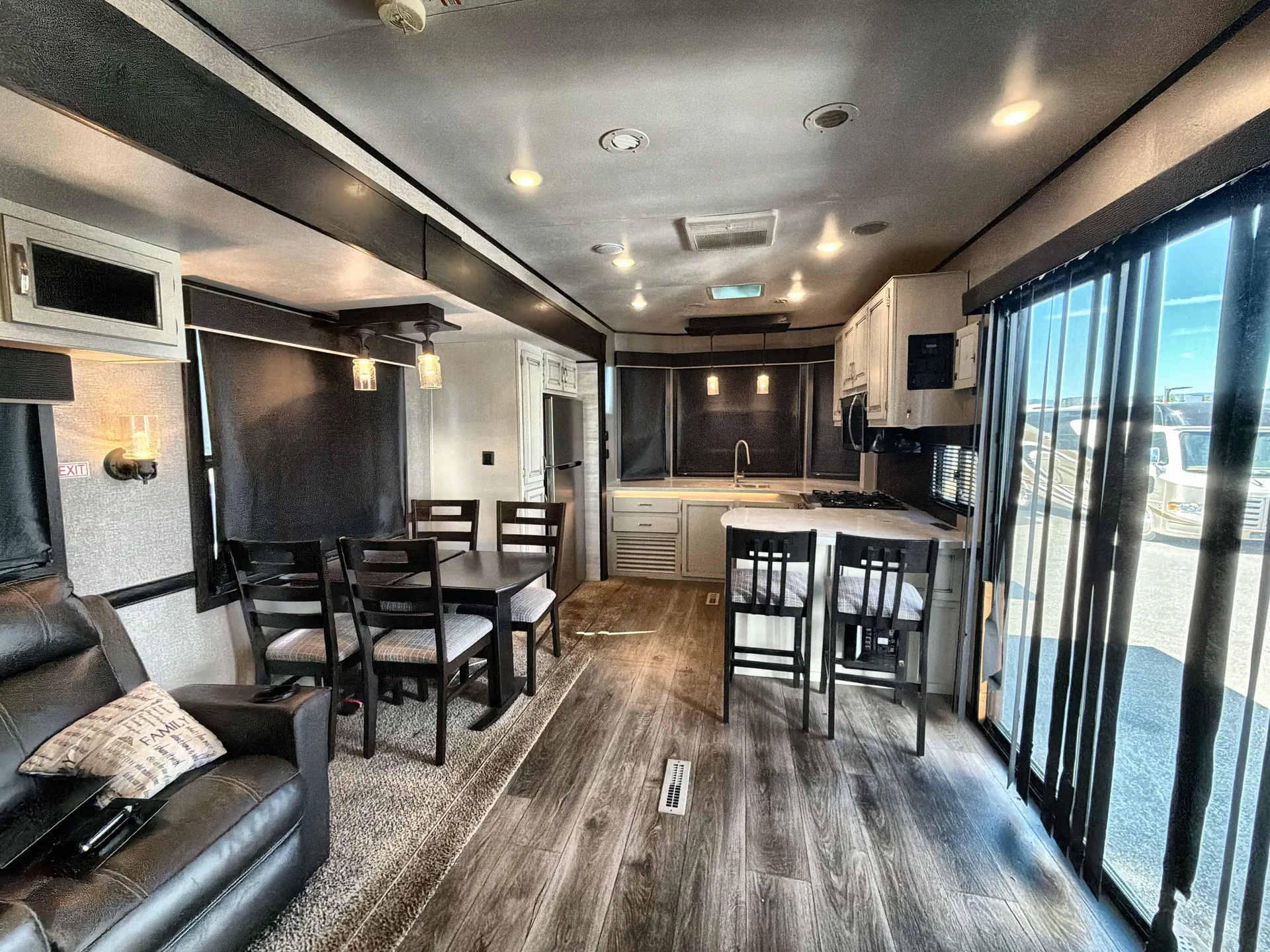 2021 Jayco Jay Flight Bungalow 40FKDS — living area main