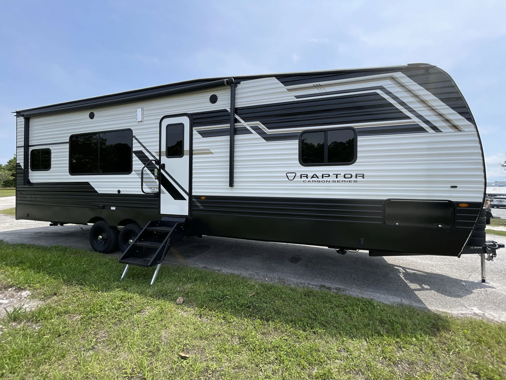 2026 Keystone Carbon 30WFO - Main photo