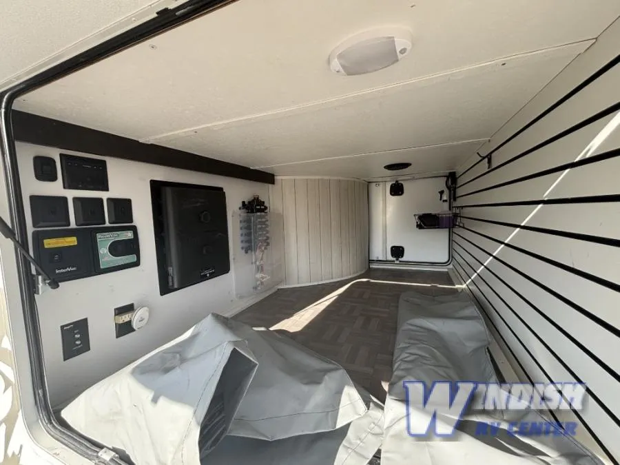 2021 Redwood RV Redwood 3901WB - Photo 2