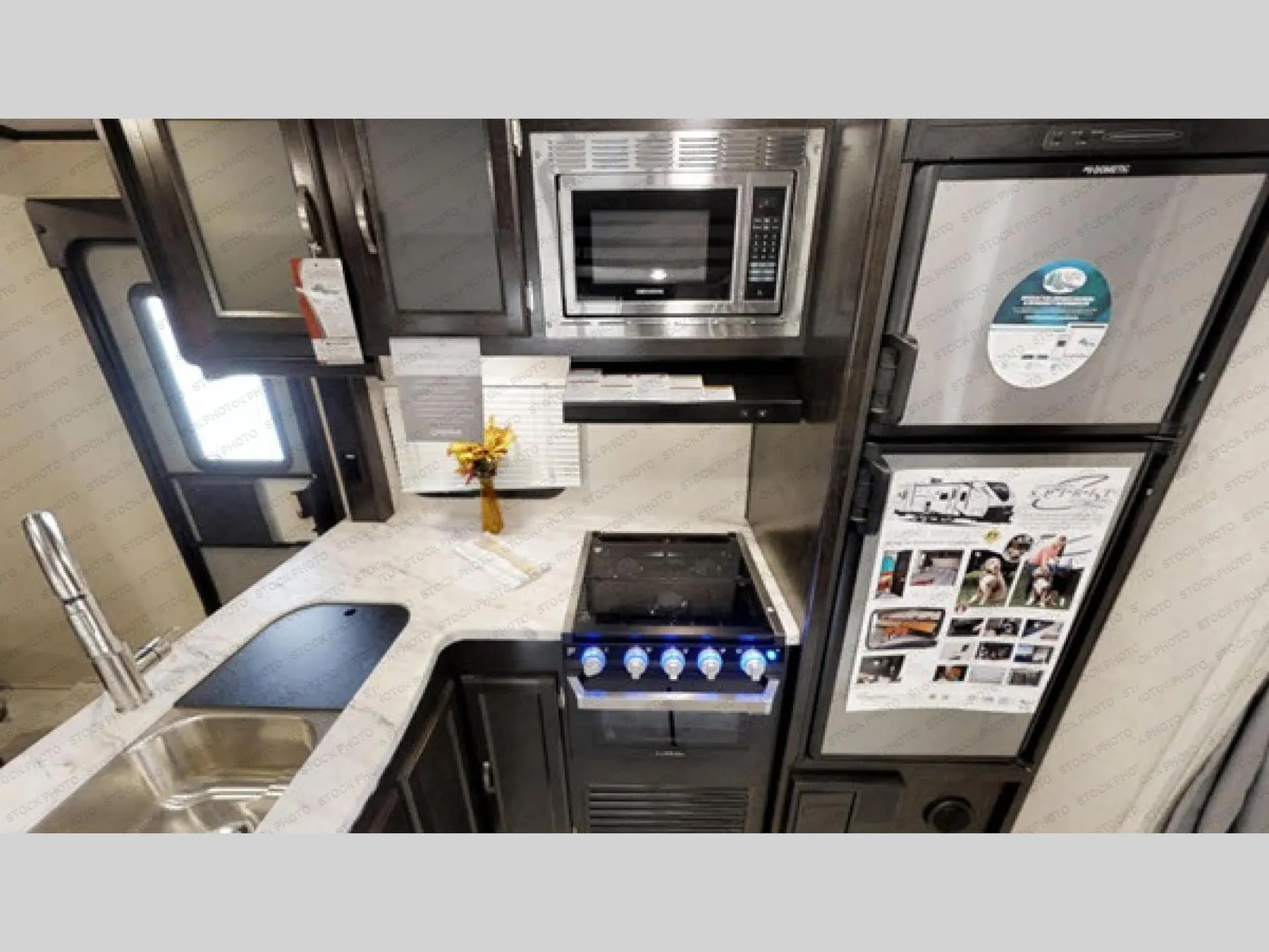 2019 Coachmen Spirit Ultra Lite 2454BH - Photo 4