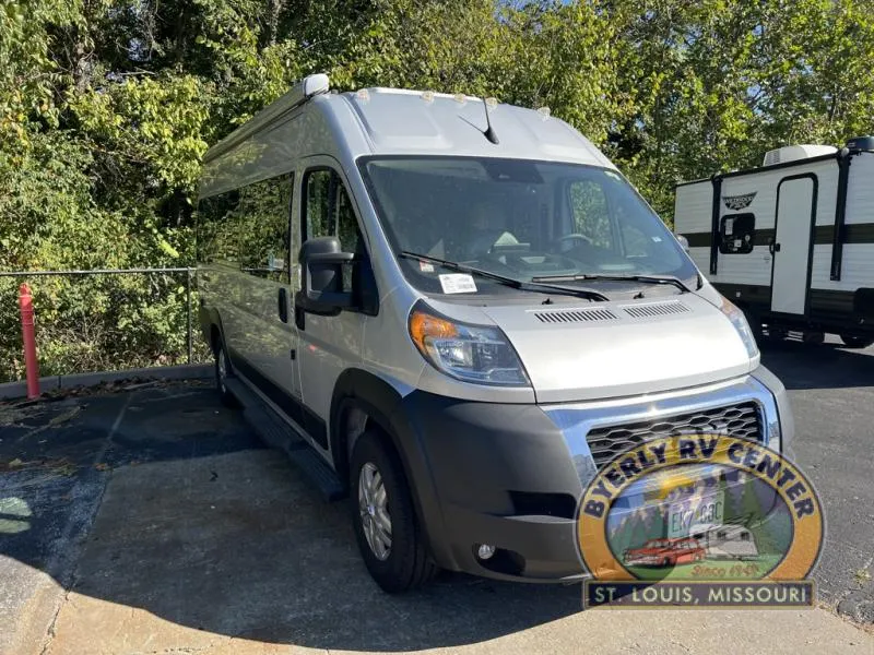 2024 Thor Motor Coach Sequence 20J - Photo 4