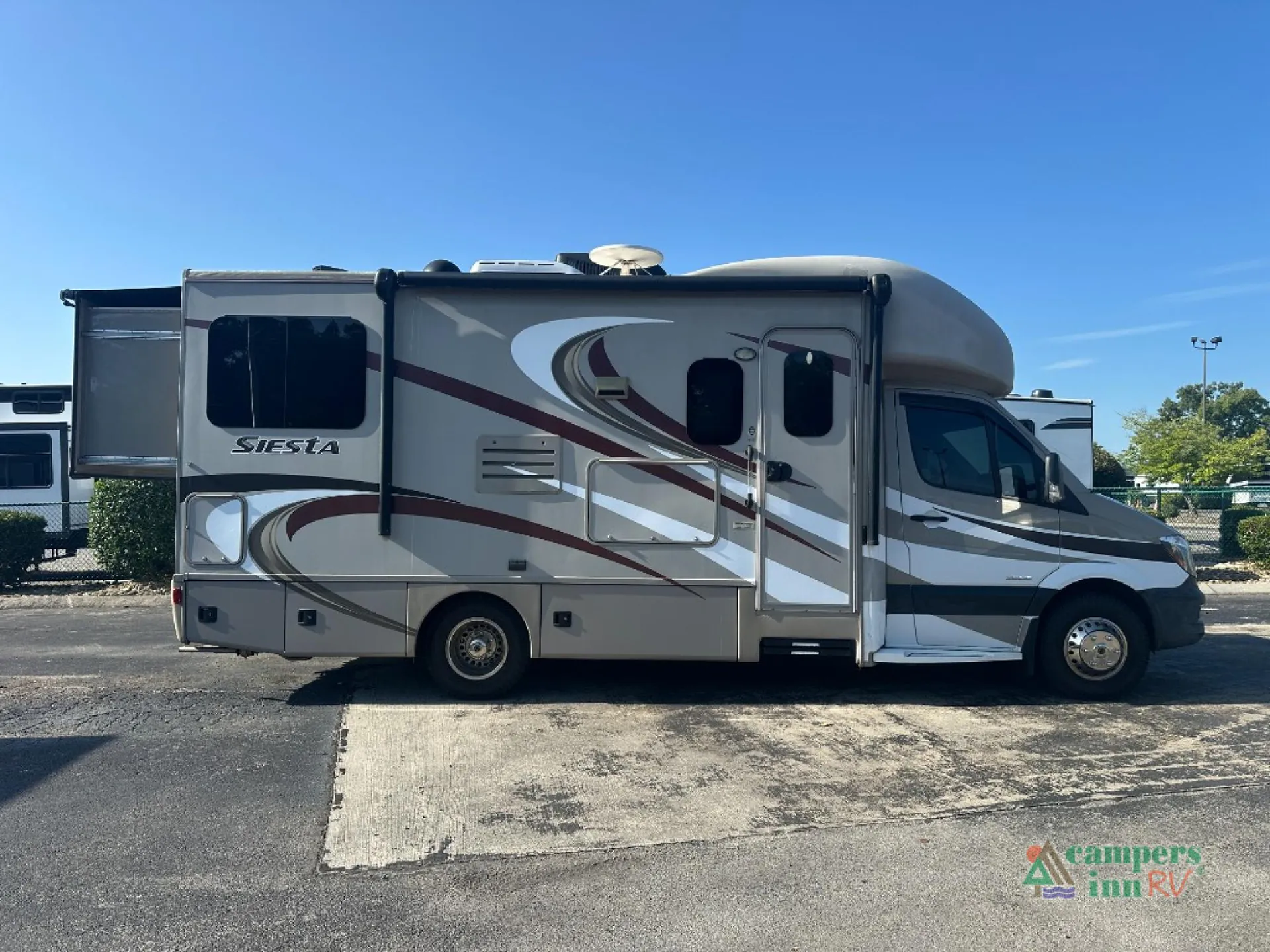 2015 Thor Motor Coach Siesta Sprinter 24SR - Photo 3