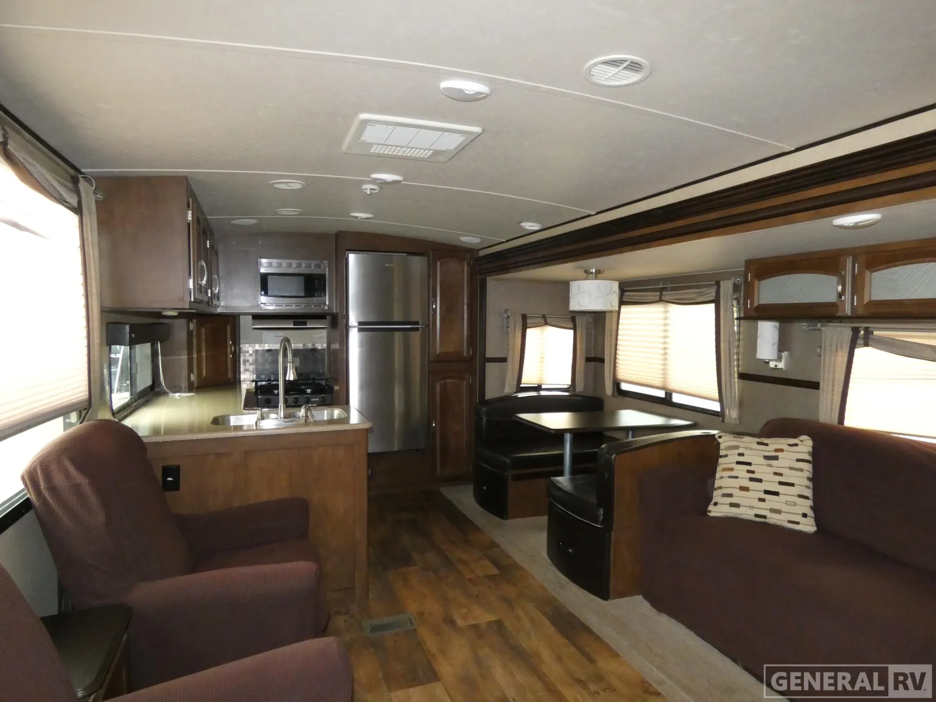 2017 Forest River Wildwood Heritage Glen 282RK - Photo 3