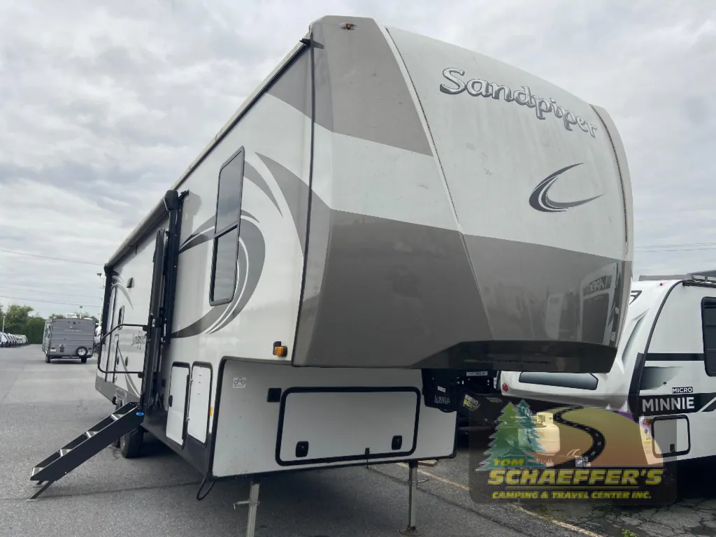 2023 Forest River Sandpiper 3330BH, Photos photo 2