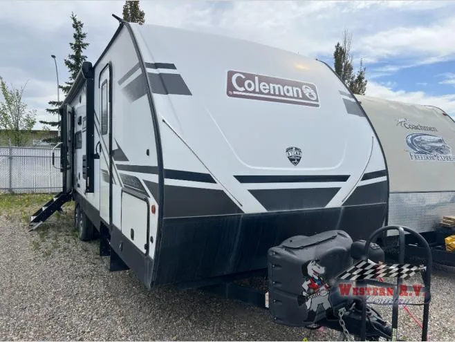 2022 Dutchmen Coleman Light 2755BH - Photo 3