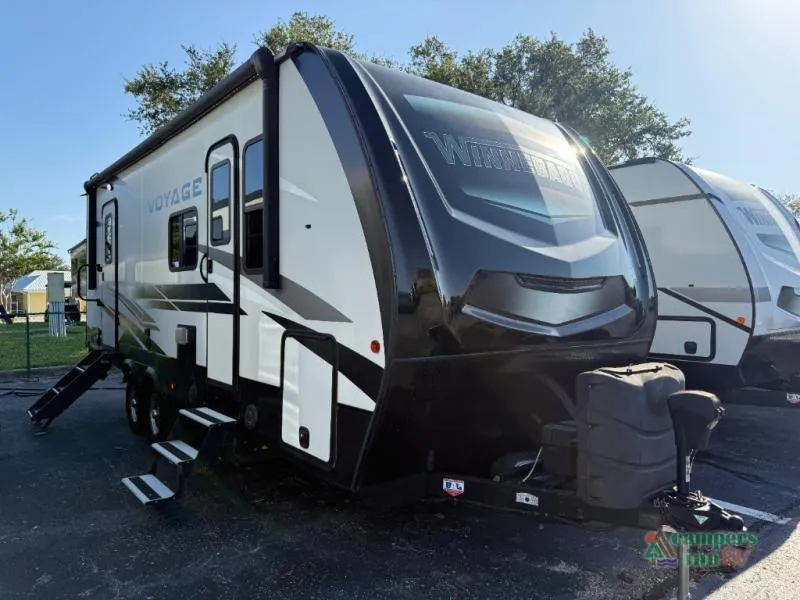 2021 Winnebago Voyage 2427RB - Photo 2
