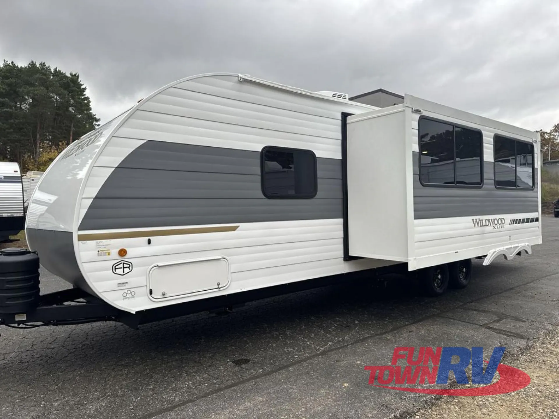 2026 Forest River Wildwood X-Lite 26ICE - Photo 4
