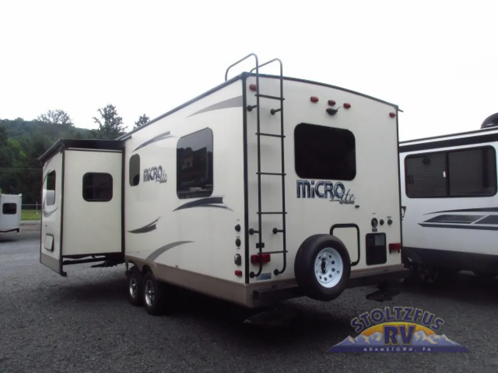 2018 Forest River Flagstaff Micro Lite 25FKS, Photos photo 4