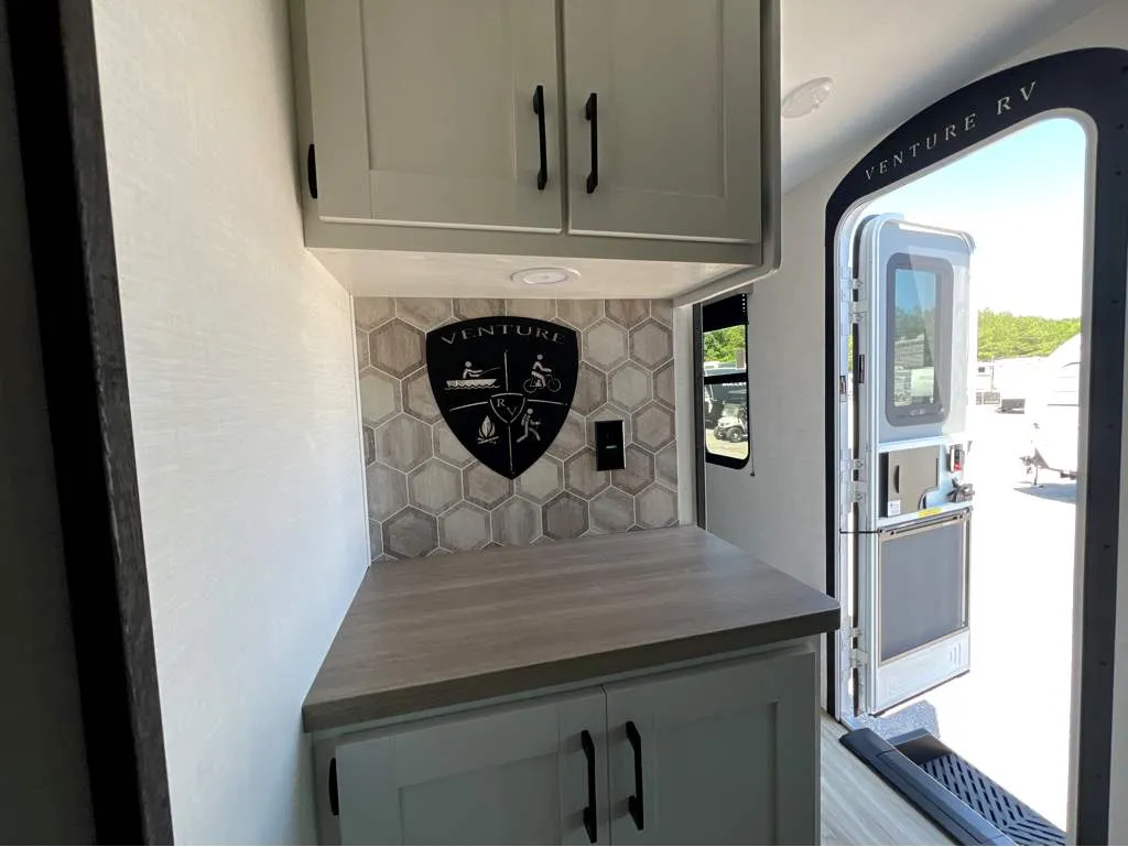 2026 Venture RV Sienna SA293VIK, Photos photo 18