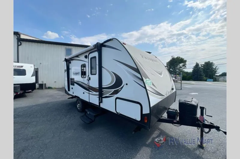 2019 Keystone Passport 175BH - Photo 4